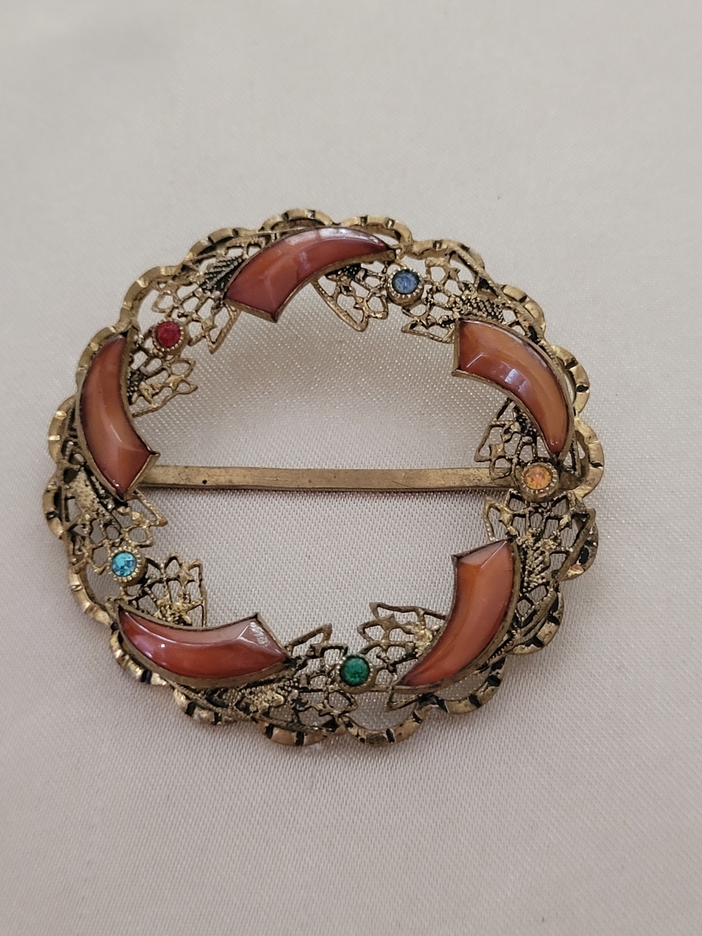 Vintage Gold-Tone Scarf Clip with Coral Enamel Accents and Multicolor Stones